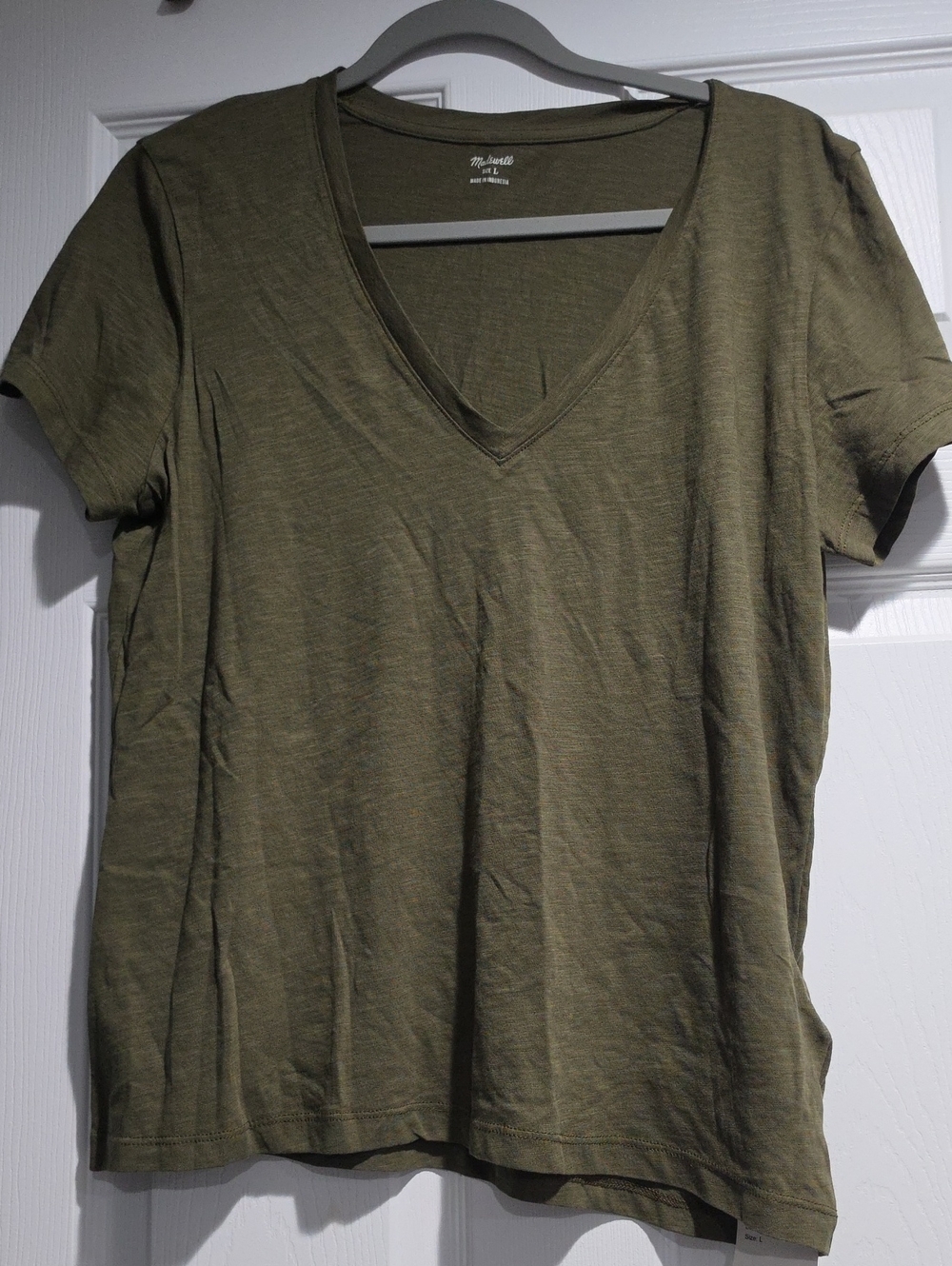 Madewell Olive V-Neck Short Sleeve Tee